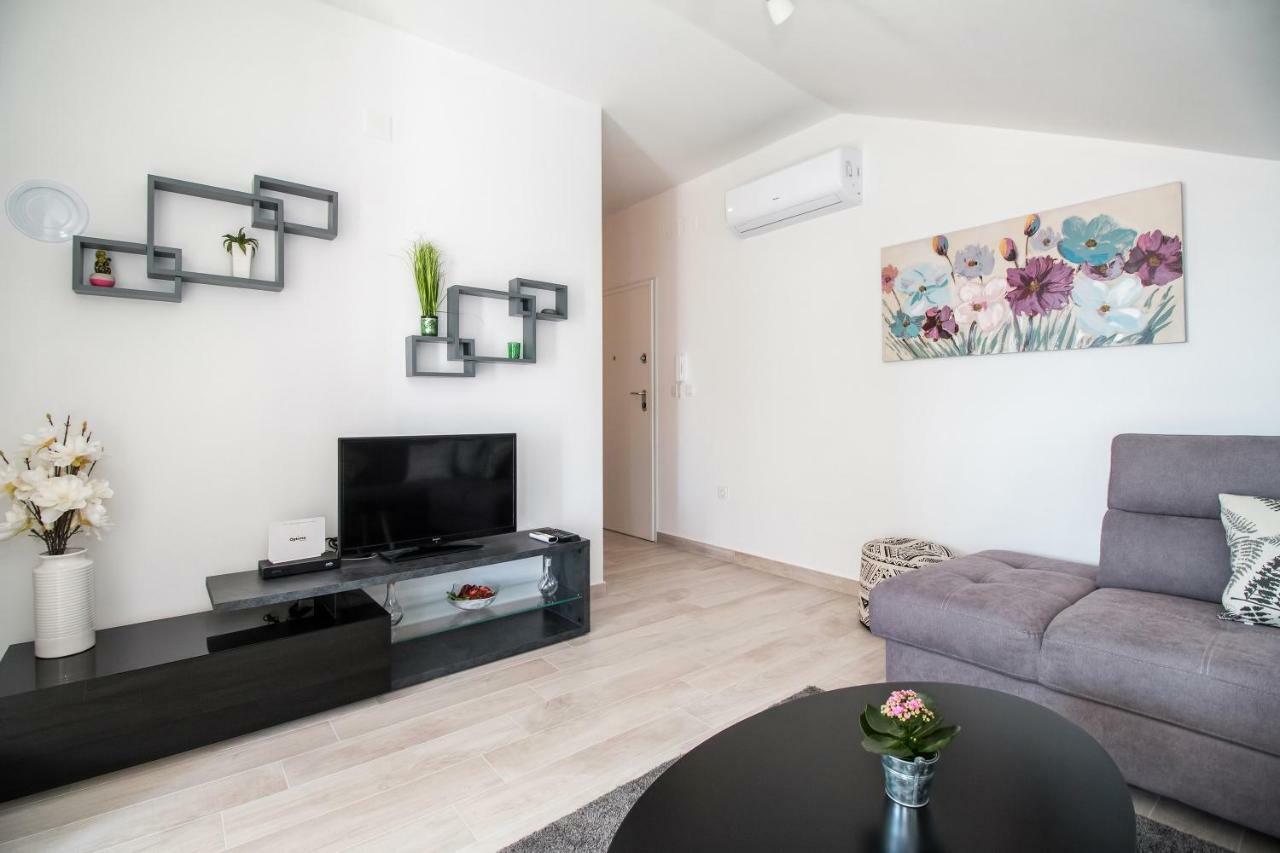 Apartment Hera With Balcony And Free Parking Zadar Dış mekan fotoğraf
