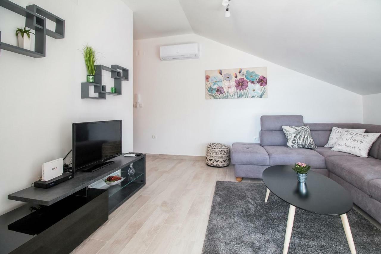 Apartment Hera With Balcony And Free Parking Zadar Dış mekan fotoğraf